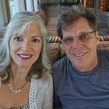 Cooking with essentials oils can be fun and yield great health benefits. To  help make the processes easier we have some tips and tricks to share!