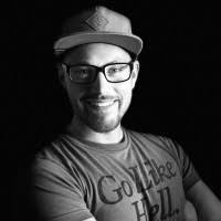 30+ «Daniel Pettersen» profiler