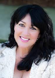 Tara Daigle's Instagram, Twitter & Facebook