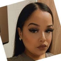 Lisa Pizarro's Instagram, Twitter & Facebook