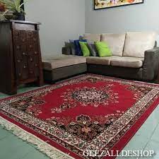 Jual karpet bulu tebal karpet bulu polos empuk dan lembut ukuran 150 x 100x 3 cm dan harga karpet bulu rasfur murah berkualitas. Jual Karpet Ruang Tamu Permadani 160x210 Cm Motif Bunga Kr003 Kab Bogor Geezalldeshop Tokopedia