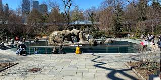 ~skipper to marty on life in a zoo. Central Park Zoo Monumente