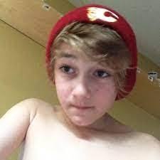 Evan Messer's Instagram, Twitter & Facebook