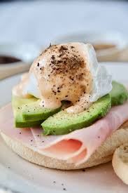 Sumach Egg Benendict Mit Harissa Hollandaise Labsalliebe Rezept Eggs Benedict Harissa Rezepte