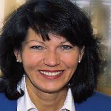 Suzanne Audet (@AudetSuz)