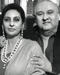 LOVE IS THE EASIEST AND HARDEST THING TO WRITE ABOUT Two unexpected things  happened when I decided to review this book of real, rare love stories. The  more I read, the longer