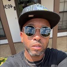 Sorry Lamar Jackson but you can't just show up in the 4th 😂 Credit