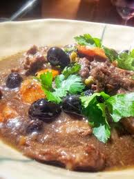 Escapade Camarguaise Avec Companion Tres Intuitif Estouffade De Boeuf Au Vin Rouge Capres Et Olives Estouffade De Boeuf Recettes De Cuisine Cuisine Francaise