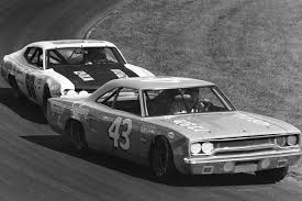 Nascar holds races at 30 different tracks in the u.s and canada, including oval short tracks, winding road courses, and superspeedways longer those are defined by any track greater than one mile in length, with the exception of both daytona and talladega.short tracks are less than 1 mile in length. This Week In Nascar History July 6 12 Nascar Hall Of Fame Curators Corner