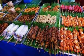 Filipino street food with the works! 20 Popular Must Try Filipino Street Foods Filipino Street Food Pinoy Street Food Japanese Street Food