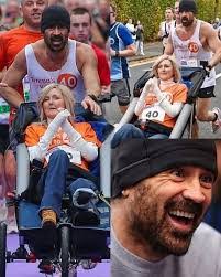 Bernadette Reynolds's Instagram, Twitter & Facebook