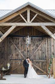 Earth To Table Farm Wedding In Flamborough Ontario Rachelle And Lane Toronto Wedding Photographer Lush Wedding Venues Ontario Farm Wedding Wedding Venues