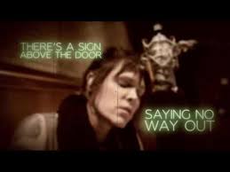 Don T Really Know Much About Beth Hart Other Than She Did Some Stuff With Joe Bonamassa I Stumbled Across This New Song Of Beth Hart Blues Music Joe Bonamassa
