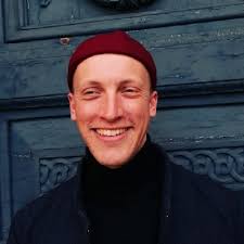 Wer ist schonmal mit der Bahn gestrandet, Hände hoch?