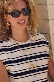 The Celeste schwarze Sonnenbrille