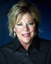 Ginger Denny's Instagram, Twitter & Facebook