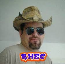 Exactly 😂🤣😂🤣😂🤣 5.0 FORD OWNER CHECKING UNDER HIS HOOD