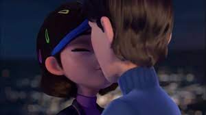 The third installment of the third installment of dreamwork's 'tales of arcadia' trilogy. Jim And Claire Kiss Me Trollhunters Youtube