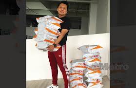 Tiada apa yang kurangnya awak di mata saya. Radin Era Dapat Lebih Rm8 000 Jual Kasut