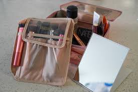 whats in my makeup bag the global