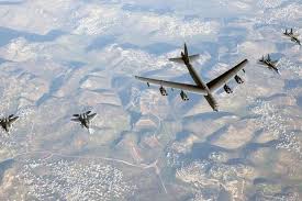 Foto dari pengetesan sistem camps: Pamer Kekuatan Ke Iran Pesawat Pengebom B 52 As Diapit Jet Tempur Israel