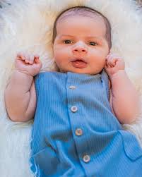 ✨ Welcoming the newest addition to our family, my nephew, Mason! Capturing  these precious first moments was such a joy — his tiny toes, those sleepy  smiles, and the pure innocence of