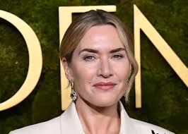 Amanda Seyfried's Height Compared to Co-Stars—And Her Shoe Fix