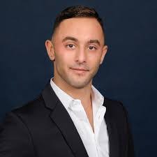 Justin Palermo's Instagram, Twitter & Facebook