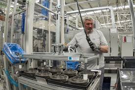 Poți anula alertele email oricând dorești. InvestiÈ›ie De 300 Milioane Euro La SebeÈ™ 9g Tronic Made In Romania Mercedesblog Ro