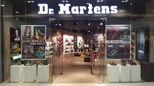 Shopping & retail in kuching, malaysia. Vittime Pioggia Copertina Dr Martens Megamall Manhattan Benefico Assunzione