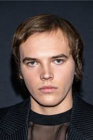 Stanley Simons Pictures and Photos