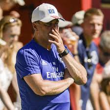 Beflocke dir dein neues hsv trikot 2020. Hamburger Sv In Dieser Ungewohnlichen Farb Kombination Geht Das Zu Weit Fussball