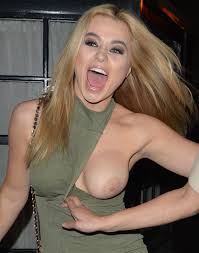 melissa-reeves-topless-tit-flash-in-essex-5.jpg | MOTHERLESS.COM ™