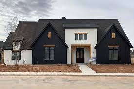 12002 Uxbridge Ave Lubbock Tx 79424 Realestate Com House Designs Exterior Modern Farmhouse Exterior Dream House Exterior