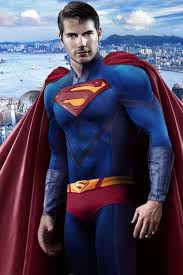 Dans Le Film Man Of Steel Qui Sortira En Juin 2013 Henry Cavill Sera Superman Man Of Steel Superman Man Of Steel Superman