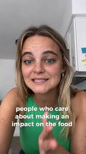 Ashley Kleckner's Instagram, Twitter & Facebook