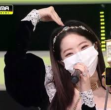 She requested her childhood self to take higher care of her eyes. Dahyun Jimin Archive Dahminarchive Twitter