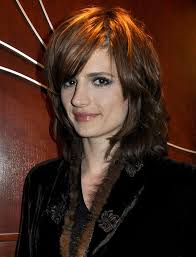 About Stana Katic (Actress behind Kate Beckett) Born: 1978 Nationality:  Canadian-American (of Serbian and Croatian descent) Known for: Castle  (2009–2016) Absentia (2017–2020)