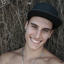 Stream Gonzalo Cano music