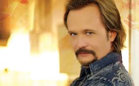 Travis Tritt Rips the CMA's for Booking Beyonce