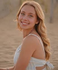 Jillian Conroy's Instagram, Twitter & Facebook