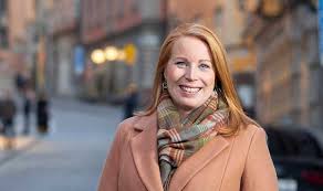 Annie lööf was born in värnamo and is a swedish politician. Https Xn Vrnamo Bua Nu Nyheter Annie Loof Har Fatt En Dotter Igen