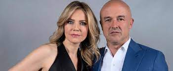 Anche stasera numerosi documenti inediti. 5bjvoa2y8pr38m
