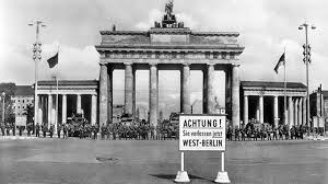 Kleine deutsche geschichte preisbuch : Deutsche Geschichte Kalter Krieg Deutsche Geschichte Geschichte Planet Wissen