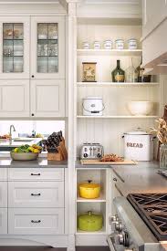 Farmhouse Kitchen With Blue Island Home Bunch An Interior Design Luxury Farmhouse Style Kitchen Cabinets Kitchen Cabinet Styles Trendy Farmhouse Kitchen