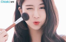 Cách trang điểm nhẹ nhàng tự nhiên, nàng nào cũng nên biết