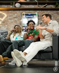 Wayne, Speed, and Tom Brady in one pic? Who would've thought 😂 📸:  @capturedbymikee