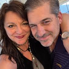 As the dangerous cold moves in, #Louisiana residents are urged NOT to wrap  their pipes with boudin links. Authorities say this is “not an approved  insulation method,” even though it smells effective.