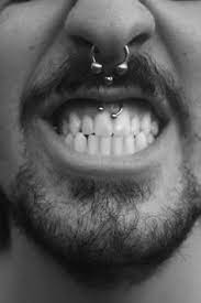 Septum Smiley Piercings Masculinos Piercing No Septo Masculino Piercing No Septo