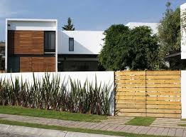 10 model pagar rumah minimalis modern. 60 Model Pagar Rumah Minimalis Besi Dan Kayu Desain Apik